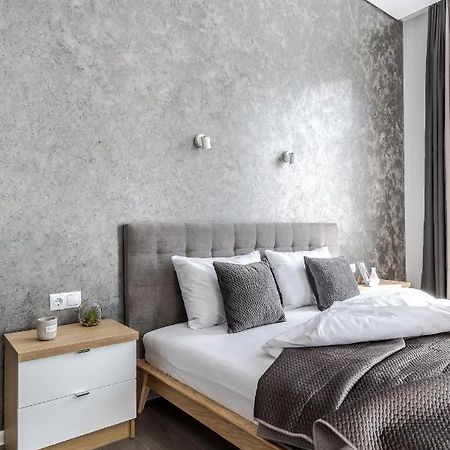 Inshiapartments On Popovycha Str ลวีฟ ภายนอก รูปภาพ