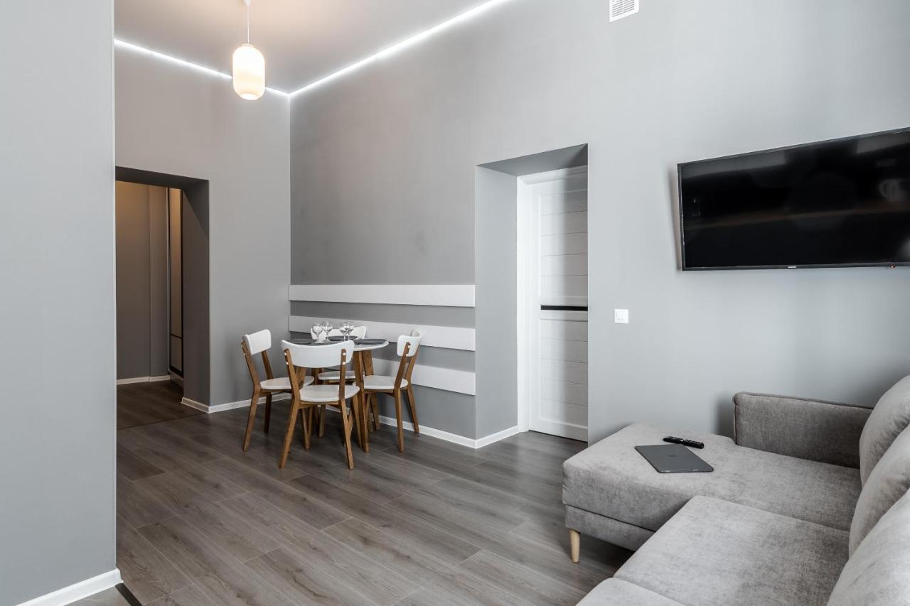 Inshiapartments On Popovycha Str ลวีฟ ภายนอก รูปภาพ